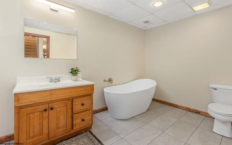 15 Fern Court, Terra Alta, West Virginia 26764, 5 Bedrooms Bedrooms, 10 Rooms Rooms,3 BathroomsBathrooms,Single Family Detached,For Sale,Fern,10164659
