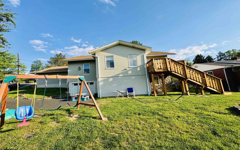 163 Broadview Avenue, Fairmont, West Virginia 26554, 2 Bedrooms Bedrooms, 5 Rooms Rooms,2 BathroomsBathrooms,Single Family Detached,For Sale,Broadview,10164657