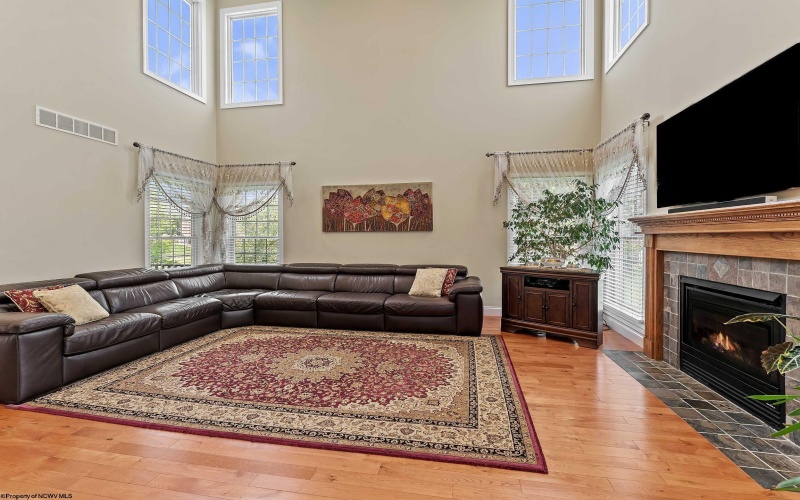 410 Santana Place, Morgantown, West Virginia 26508, 5 Bedrooms Bedrooms, 11 Rooms Rooms,3 BathroomsBathrooms,Single Family Detached,For Sale,Santana,10164649