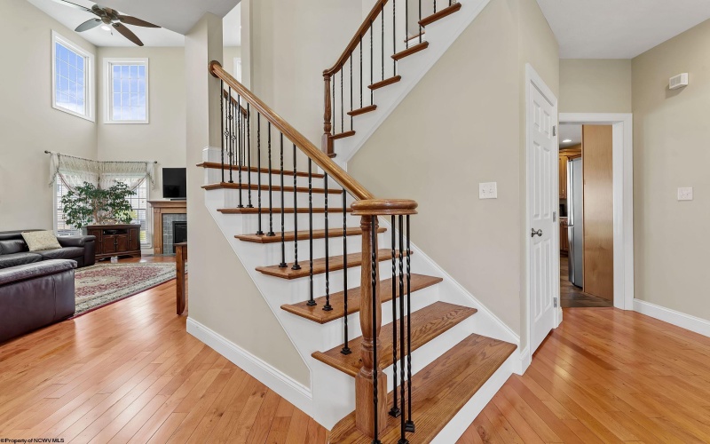 410 Santana Place, Morgantown, West Virginia 26508, 5 Bedrooms Bedrooms, 11 Rooms Rooms,3 BathroomsBathrooms,Single Family Detached,For Sale,Santana,10164649