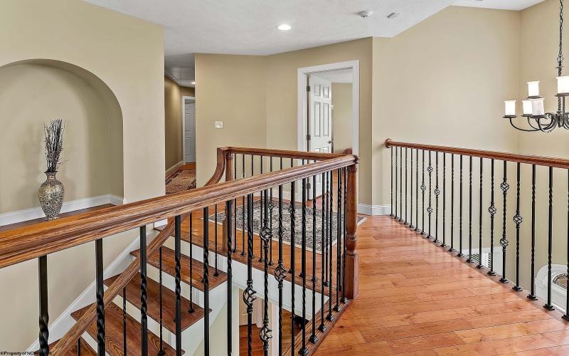 410 Santana Place, Morgantown, West Virginia 26508, 5 Bedrooms Bedrooms, 11 Rooms Rooms,3 BathroomsBathrooms,Single Family Detached,For Sale,Santana,10164649