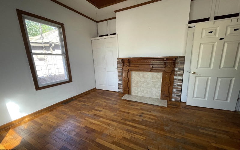 807 Indiana Avenue, Nutter Fort, West Virginia 26301-4561, 3 Bedrooms Bedrooms, 6 Rooms Rooms,1 BathroomBathrooms,Single Family Detached,For Sale,Indiana,10164647