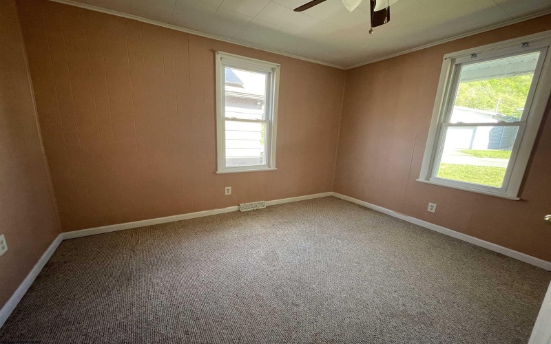807 Indiana Avenue, Nutter Fort, West Virginia 26301-4561, 3 Bedrooms Bedrooms, 6 Rooms Rooms,1 BathroomBathrooms,Single Family Detached,For Sale,Indiana,10164647