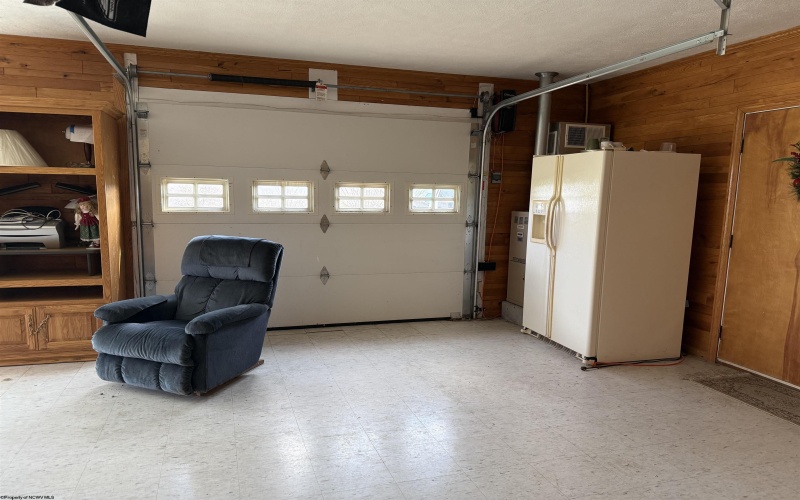15 Pine Ridge Lane, Fairmont, West Virginia 26554, 1 Bedroom Bedrooms, 5 Rooms Rooms,3 BathroomsBathrooms,Single Family Detached,For Sale,Pine Ridge,10164655