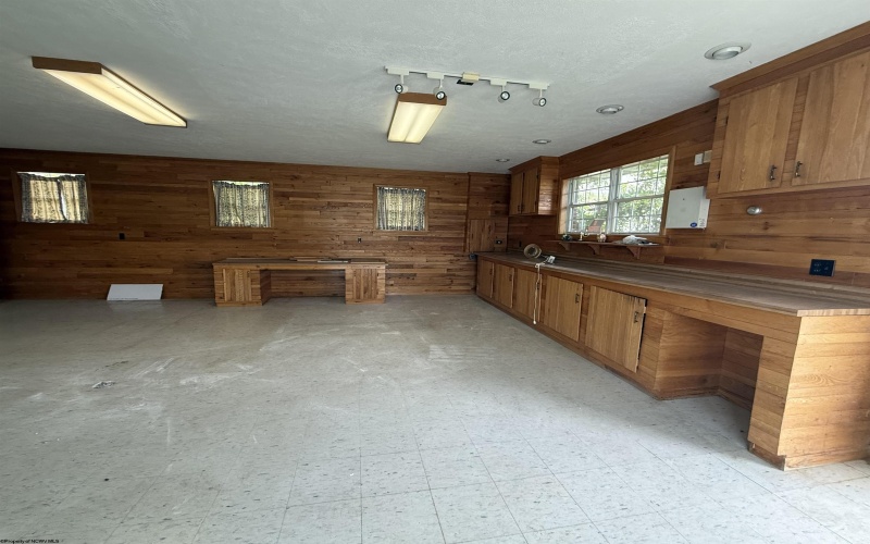 15 Pine Ridge Lane, Fairmont, West Virginia 26554, 1 Bedroom Bedrooms, 5 Rooms Rooms,3 BathroomsBathrooms,Single Family Detached,For Sale,Pine Ridge,10164655
