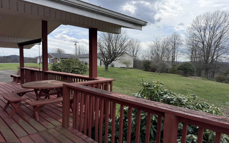 15 Pine Ridge Lane, Fairmont, West Virginia 26554, 1 Bedroom Bedrooms, 5 Rooms Rooms,3 BathroomsBathrooms,Single Family Detached,For Sale,Pine Ridge,10164655