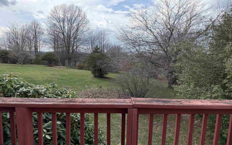 15 Pine Ridge Lane, Fairmont, West Virginia 26554, 1 Bedroom Bedrooms, 5 Rooms Rooms,3 BathroomsBathrooms,Single Family Detached,For Sale,Pine Ridge,10164655