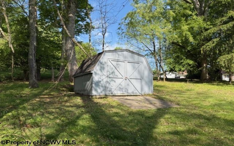 169 Evergreen Circle, Philippi, West Virginia 26416, 3 Bedrooms Bedrooms, 7 Rooms Rooms,2 BathroomsBathrooms,Single Family Detached,For Sale,Evergreen,10164654