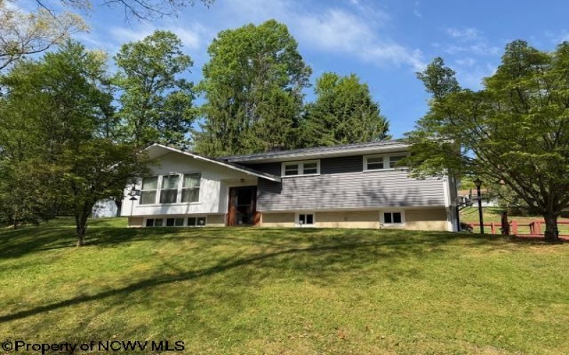 169 Evergreen Circle, Philippi, West Virginia 26416, 3 Bedrooms Bedrooms, 7 Rooms Rooms,2 BathroomsBathrooms,Single Family Detached,For Sale,Evergreen,10164654