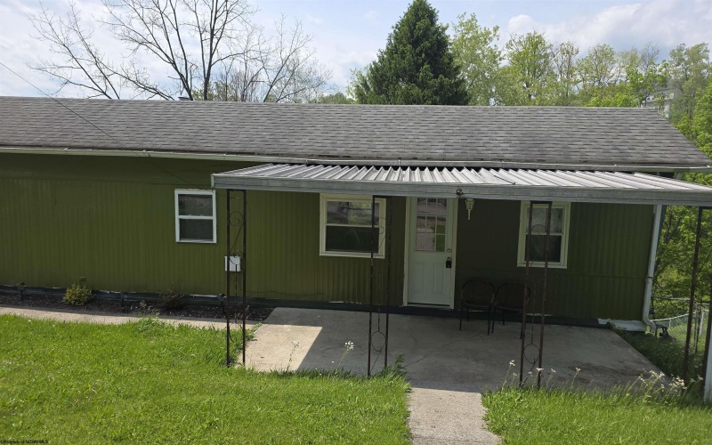 43 AGRONOMY FARM Road, Morgantown, West Virginia 26508, 2 Bedrooms Bedrooms, 5 Rooms Rooms,1 BathroomBathrooms,Single Family Detached,For Sale,AGRONOMY FARM,10164669