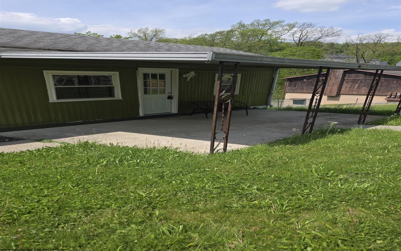 43 AGRONOMY FARM Road, Morgantown, West Virginia 26508, 2 Bedrooms Bedrooms, 5 Rooms Rooms,1 BathroomBathrooms,Single Family Detached,For Sale,AGRONOMY FARM,10164669