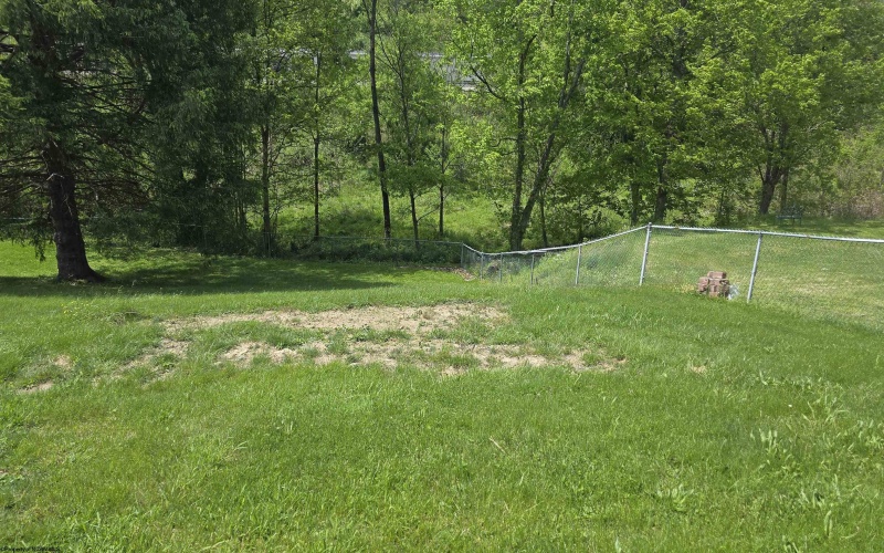 43 AGRONOMY FARM Road, Morgantown, West Virginia 26508, 2 Bedrooms Bedrooms, 5 Rooms Rooms,1 BathroomBathrooms,Single Family Detached,For Sale,AGRONOMY FARM,10164669
