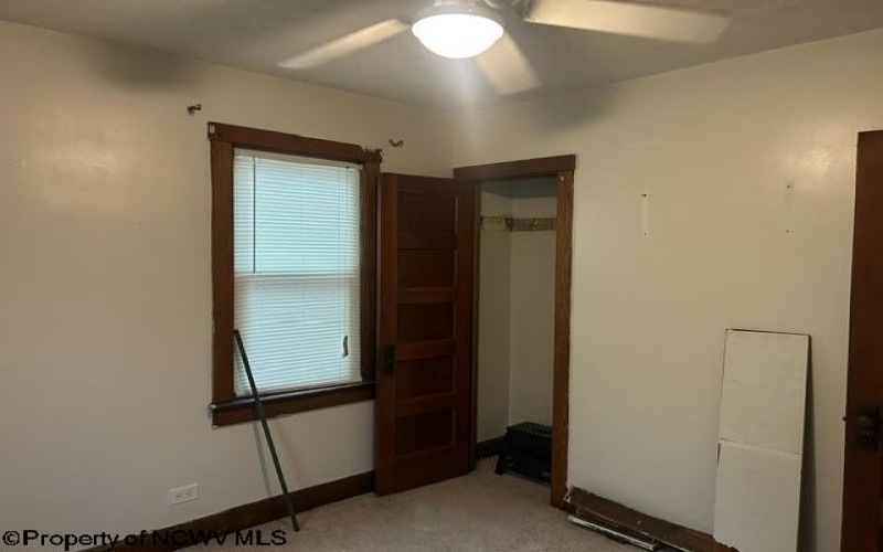 122 1/2 Reeves Avenue, Fairmont, West Virginia 26554-4245, 2 Bedrooms Bedrooms, 4 Rooms Rooms,1 BathroomBathrooms,Single Family Detached,For Sale,Reeves,10164665