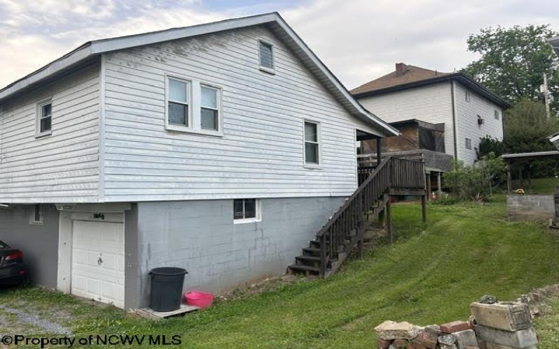 122 1/2 Reeves Avenue, Fairmont, West Virginia 26554-4245, 2 Bedrooms Bedrooms, 4 Rooms Rooms,1 BathroomBathrooms,Single Family Detached,For Sale,Reeves,10164665