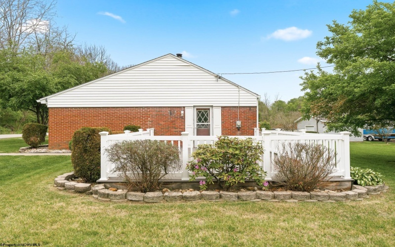 2701 Moyer Road, Connellsville, Pennsylvania 15425, 3 Bedrooms Bedrooms, 7 Rooms Rooms,1 BathroomBathrooms,Single Family Detached,For Sale,Moyer,10164667