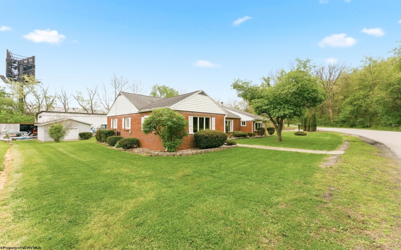 2701 Moyer Road, Connellsville, Pennsylvania 15425, 3 Bedrooms Bedrooms, 7 Rooms Rooms,1 BathroomBathrooms,Single Family Detached,For Sale,Moyer,10164667