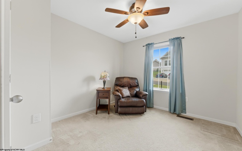 307 Double Eagle Lane, Maidsville, West Virginia 26541, 3 Bedrooms Bedrooms, 6 Rooms Rooms,2 BathroomsBathrooms,Single Family Detached,For Sale,Double Eagle,10164685