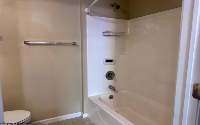 2102 University Commons Drive, Morgantown, West Virginia 26505, 4 Bedrooms Bedrooms, 6 Rooms Rooms,4 BathroomsBathrooms,Single Family Attached,For Sale,University Commons,10164680