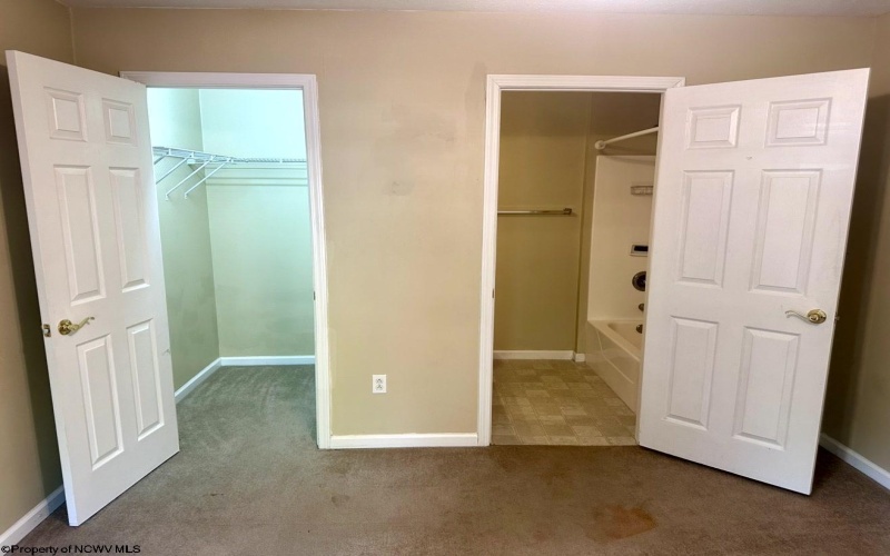 2102 University Commons Drive, Morgantown, West Virginia 26505, 4 Bedrooms Bedrooms, 6 Rooms Rooms,4 BathroomsBathrooms,Single Family Attached,For Sale,University Commons,10164680