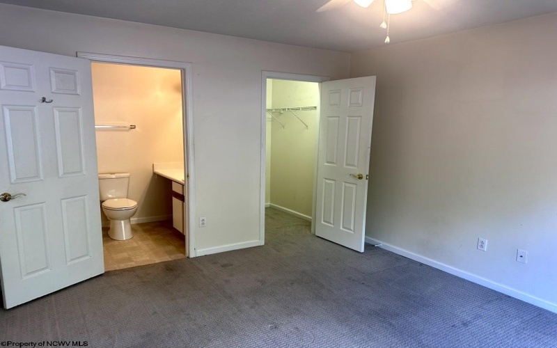 2102 University Commons Drive, Morgantown, West Virginia 26505, 4 Bedrooms Bedrooms, 6 Rooms Rooms,4 BathroomsBathrooms,Single Family Attached,For Sale,University Commons,10164680