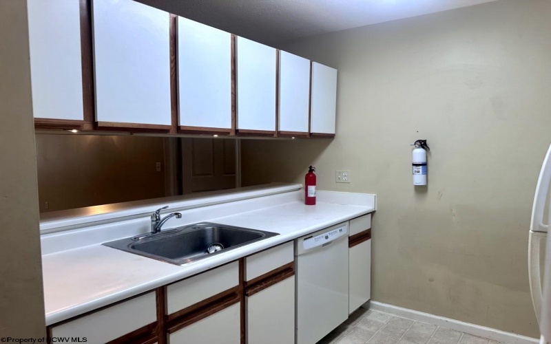 2102 University Commons Drive, Morgantown, West Virginia 26505, 4 Bedrooms Bedrooms, 6 Rooms Rooms,4 BathroomsBathrooms,Single Family Attached,For Sale,University Commons,10164680