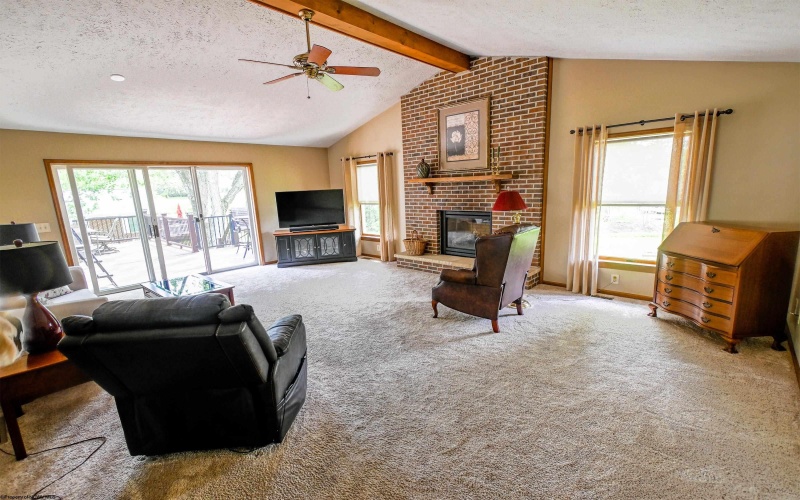 1337 Dogwood Avenue, Morgantown, West Virginia 26505-2307, 4 Bedrooms Bedrooms, 12 Rooms Rooms,3 BathroomsBathrooms,Single Family Detached,For Sale,Dogwood,10164683