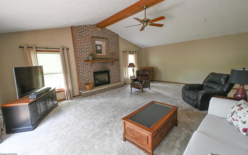 1337 Dogwood Avenue, Morgantown, West Virginia 26505-2307, 4 Bedrooms Bedrooms, 12 Rooms Rooms,3 BathroomsBathrooms,Single Family Detached,For Sale,Dogwood,10164683