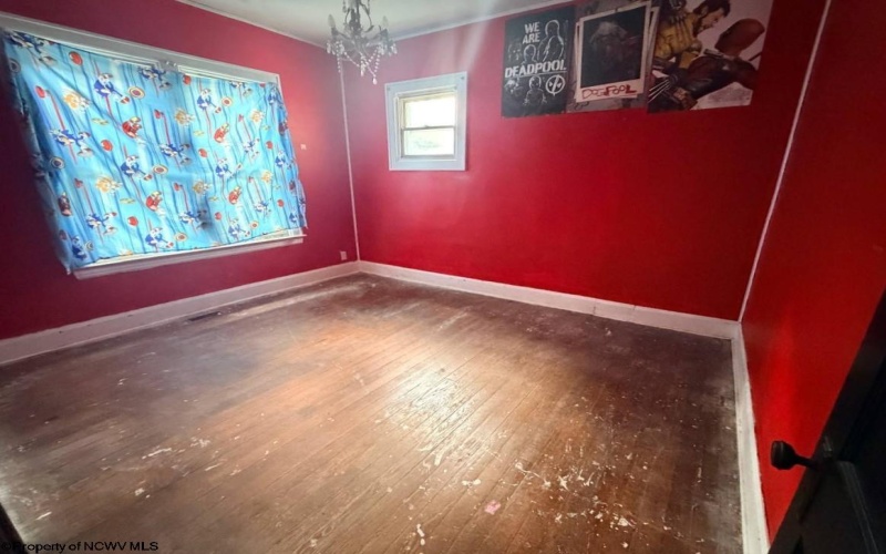 420 8th Avenue, Huntington, West Virginia 25701, 2 Bedrooms Bedrooms, 5 Rooms Rooms,1 BathroomBathrooms,Single Family Detached,For Sale,8th,10164682
