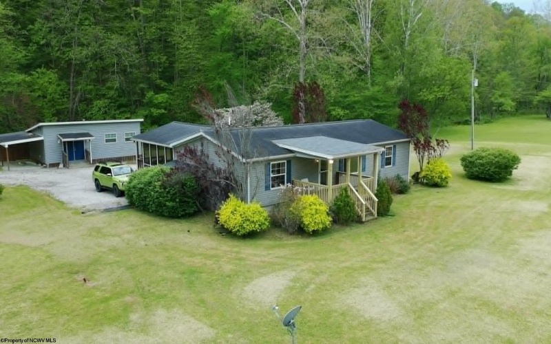 1814 Mannington Road, Smithfield, West Virginia 26437, 3 Bedrooms Bedrooms, 5 Rooms Rooms,2 BathroomsBathrooms,Single Family Detached,For Sale,Mannington,10164673