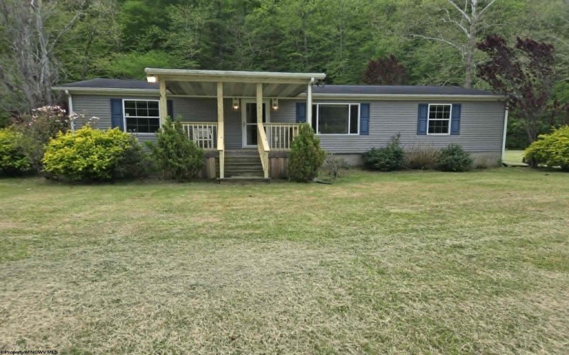 1814 Mannington Road, Smithfield, West Virginia 26437, 3 Bedrooms Bedrooms, 5 Rooms Rooms,2 BathroomsBathrooms,Single Family Detached,For Sale,Mannington,10164673