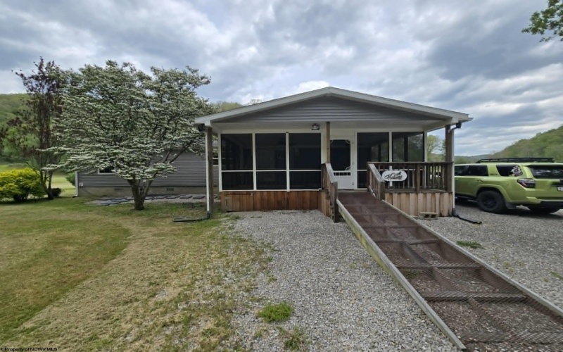 1814 Mannington Road, Smithfield, West Virginia 26437, 3 Bedrooms Bedrooms, 5 Rooms Rooms,2 BathroomsBathrooms,Single Family Detached,For Sale,Mannington,10164673