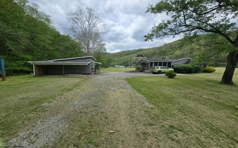 1814 Mannington Road, Smithfield, West Virginia 26437, 3 Bedrooms Bedrooms, 5 Rooms Rooms,2 BathroomsBathrooms,Single Family Detached,For Sale,Mannington,10164673