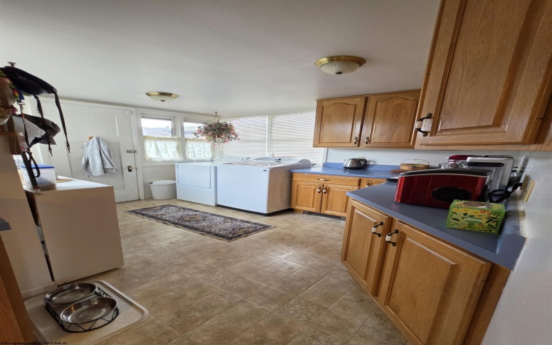 1301 Henry Avenue, Elkins, West Virginia 26241, 5 Bedrooms Bedrooms, 11 Rooms Rooms,2 BathroomsBathrooms,Single Family Detached,For Sale,Henry,10164681