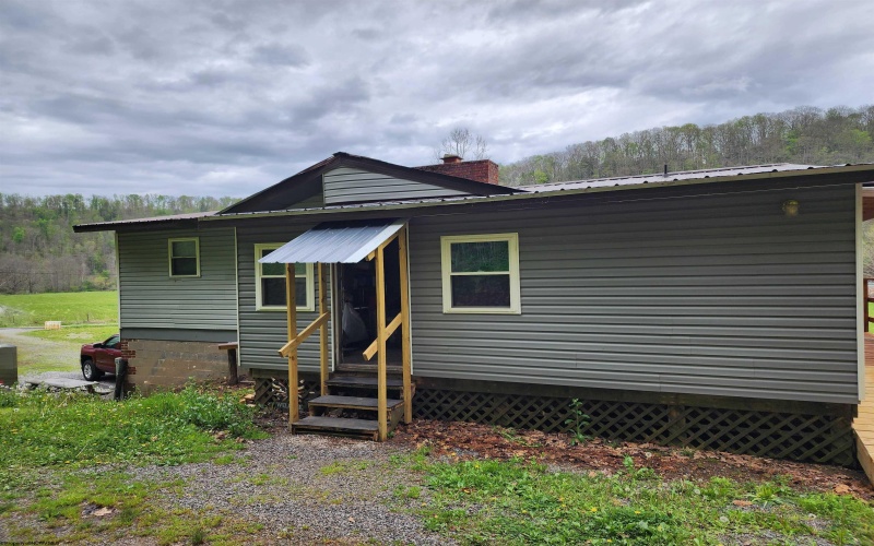 89 Snyder Road, Harman, West Virginia 26270, 4 Bedrooms Bedrooms, 6 Rooms Rooms,2 BathroomsBathrooms,Single Family Detached,For Sale,Snyder,10164678