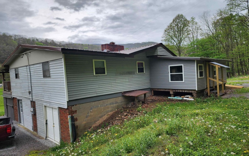 89 Snyder Road, Harman, West Virginia 26270, 4 Bedrooms Bedrooms, 6 Rooms Rooms,2 BathroomsBathrooms,Single Family Detached,For Sale,Snyder,10164678