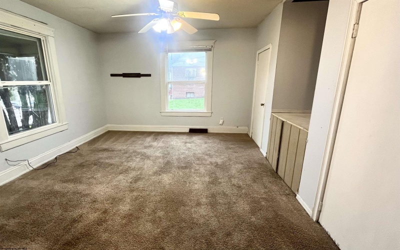 523 Hornor Avenue, Clarksburg, West Virginia 26301, ,Multi-unit/income,For Sale,Hornor,10164705