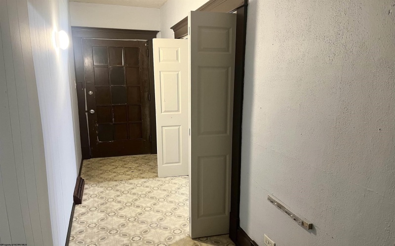 523 Hornor Avenue, Clarksburg, West Virginia 26301, ,Multi-unit/income,For Sale,Hornor,10164705