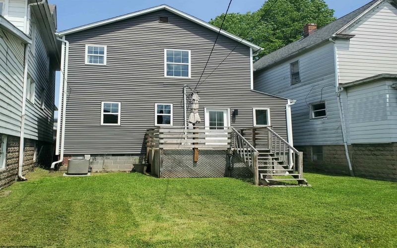 206 1st Street, Elkins, West Virginia 26241, 2 Bedrooms Bedrooms, 6 Rooms Rooms,1 BathroomBathrooms,Single Family Detached,For Sale,1st,10164711