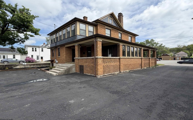 24 Randolph Avenue, Elkins, West Virginia 26241, 4 Bedrooms Bedrooms, 12 Rooms Rooms,2 BathroomsBathrooms,Single Family Detached,For Sale,Randolph,10164710