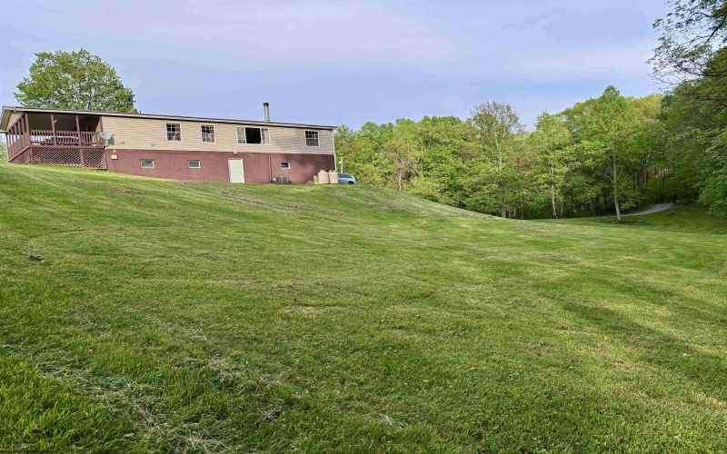 53 Brummage Cemetery Road, Fairmont, West Virginia 26554, 3 Bedrooms Bedrooms, 7 Rooms Rooms,3 BathroomsBathrooms,Single Family Detached,For Sale,Brummage Cemetery,10164691