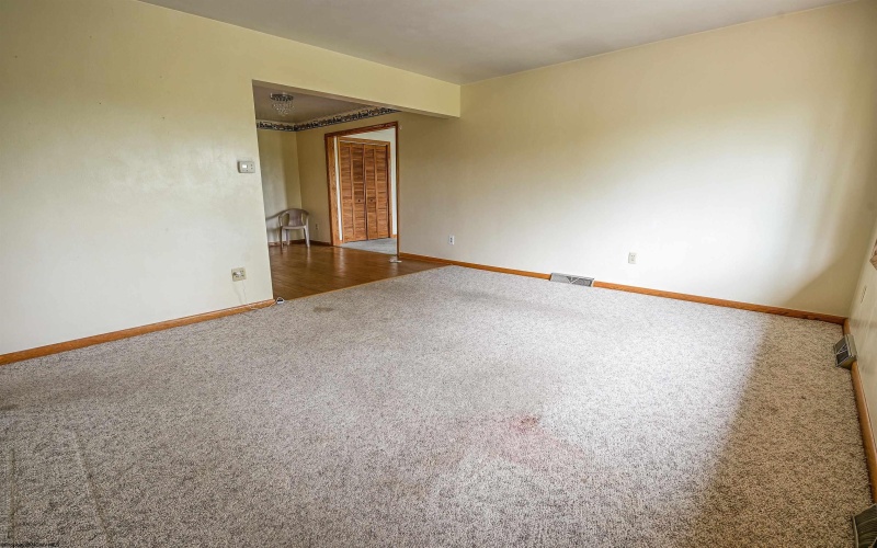 109 Rebrook Street, Clarksburg, West Virginia 26301, 3 Bedrooms Bedrooms, 5 Rooms Rooms,1 BathroomBathrooms,Single Family Detached,For Sale,Rebrook,10164708