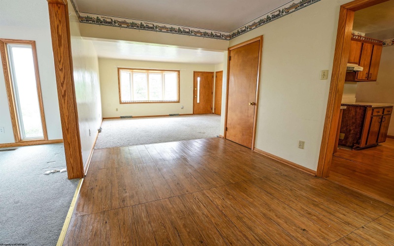 109 Rebrook Street, Clarksburg, West Virginia 26301, 3 Bedrooms Bedrooms, 5 Rooms Rooms,1 BathroomBathrooms,Single Family Detached,For Sale,Rebrook,10164708
