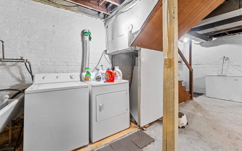 264 Waitman Street, Morgantown, West Virginia 26501, 3 Bedrooms Bedrooms, 8 Rooms Rooms,1 BathroomBathrooms,Single Family Detached,For Sale,Waitman,10164706