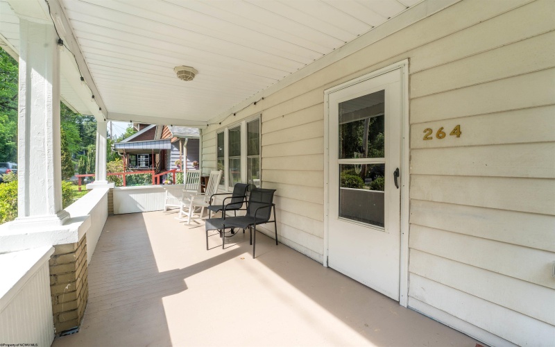 264 Waitman Street, Morgantown, West Virginia 26501, 3 Bedrooms Bedrooms, 8 Rooms Rooms,1 BathroomBathrooms,Single Family Detached,For Sale,Waitman,10164706