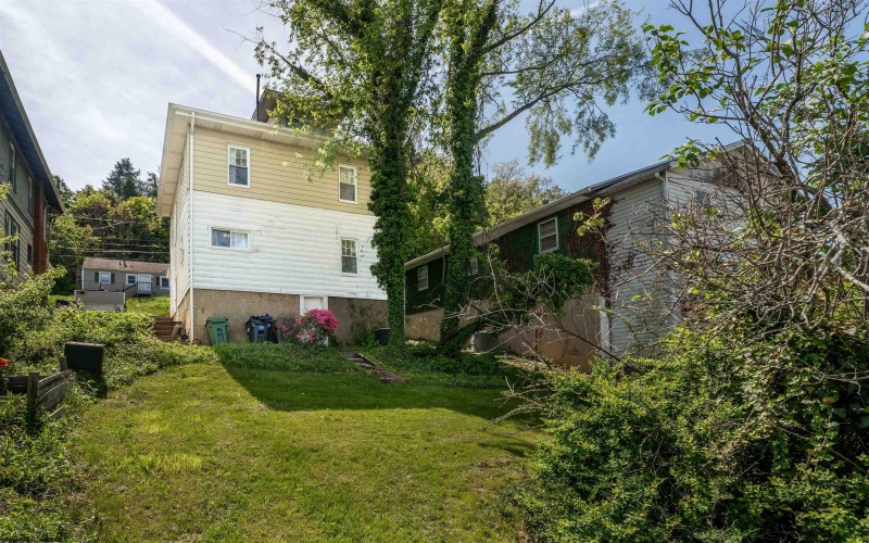 264 Waitman Street, Morgantown, West Virginia 26501, 3 Bedrooms Bedrooms, 8 Rooms Rooms,1 BathroomBathrooms,Single Family Detached,For Sale,Waitman,10164706