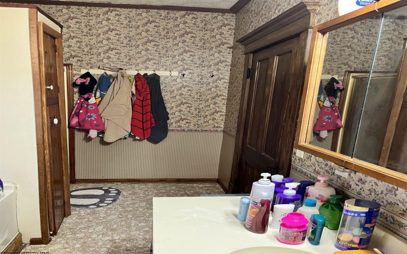 911 Wheeler Fork Road, Horner, West Virginia 26372, 3 Bedrooms Bedrooms, 8 Rooms Rooms,1 BathroomBathrooms,Single Family Detached,For Sale,Wheeler Fork,10164704