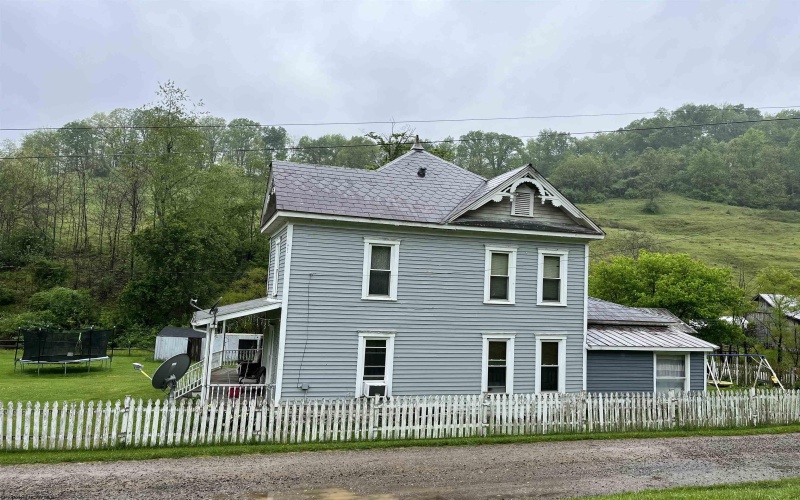 911 Wheeler Fork Road, Horner, West Virginia 26372, 3 Bedrooms Bedrooms, 8 Rooms Rooms,1 BathroomBathrooms,Single Family Detached,For Sale,Wheeler Fork,10164704
