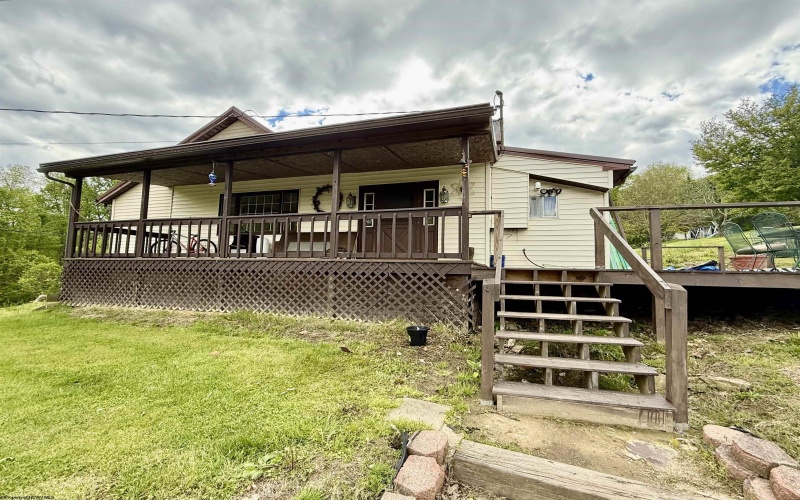 669 Hill Road, Grafton, West Virginia 26354, 2 Bedrooms Bedrooms, 5 Rooms Rooms,2 BathroomsBathrooms,Single Family Detached,For Sale,Hill,10164702
