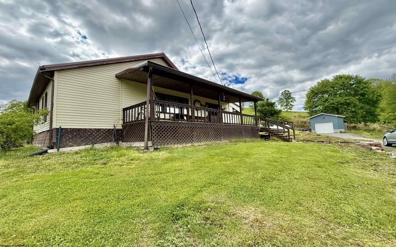 669 Hill Road, Grafton, West Virginia 26354, 2 Bedrooms Bedrooms, 5 Rooms Rooms,2 BathroomsBathrooms,Single Family Detached,For Sale,Hill,10164702