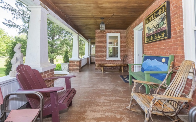 187 Leonard Lane, Franklin, West Virginia 26807-7044, 3 Bedrooms Bedrooms, 9 Rooms Rooms,2 BathroomsBathrooms,Single Family Detached,For Sale,Leonard,10164698